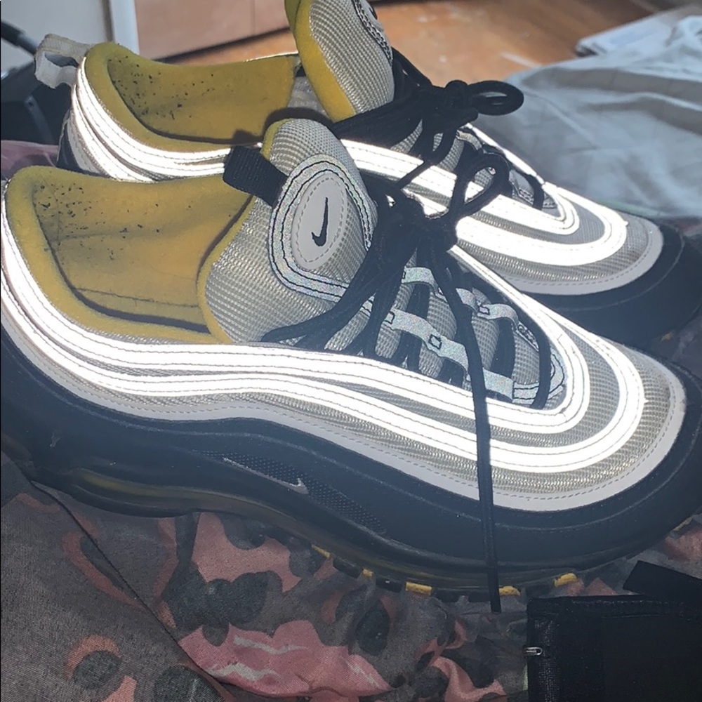 Nike reflective air max